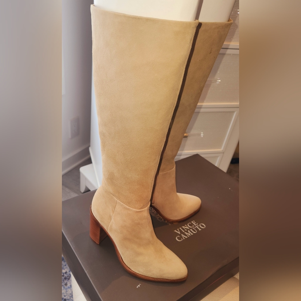 Vince Camuto 7.5 Toritalla High Suede Boots